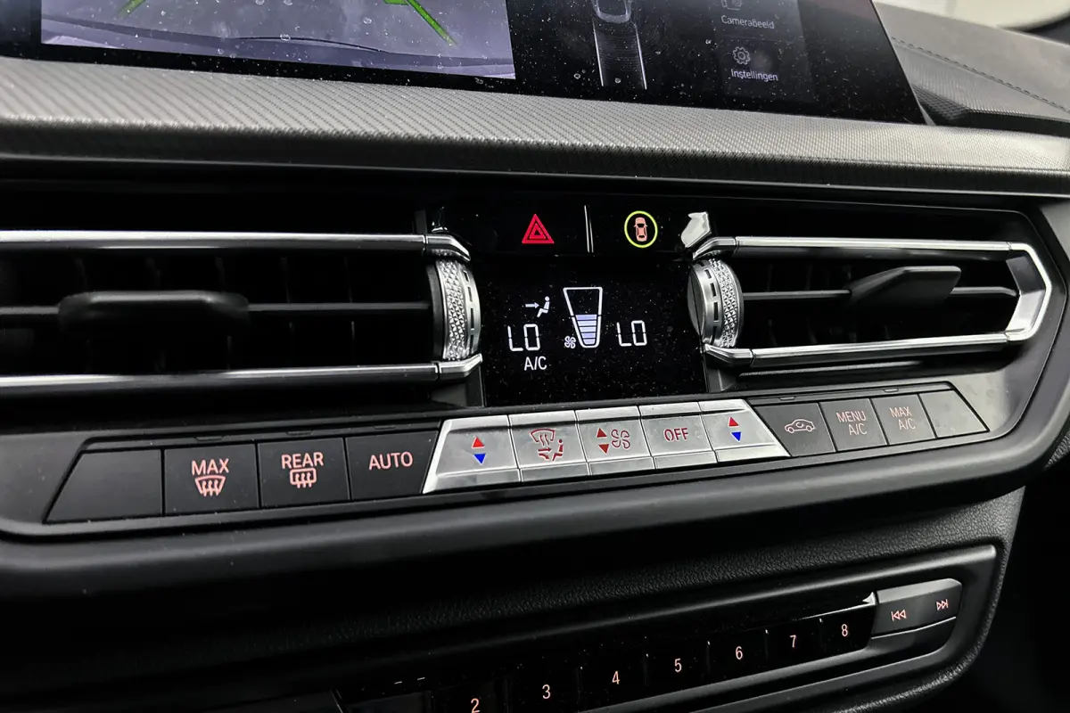 218i High Executive | M sport | LED koplampen | Camera | Navigatie