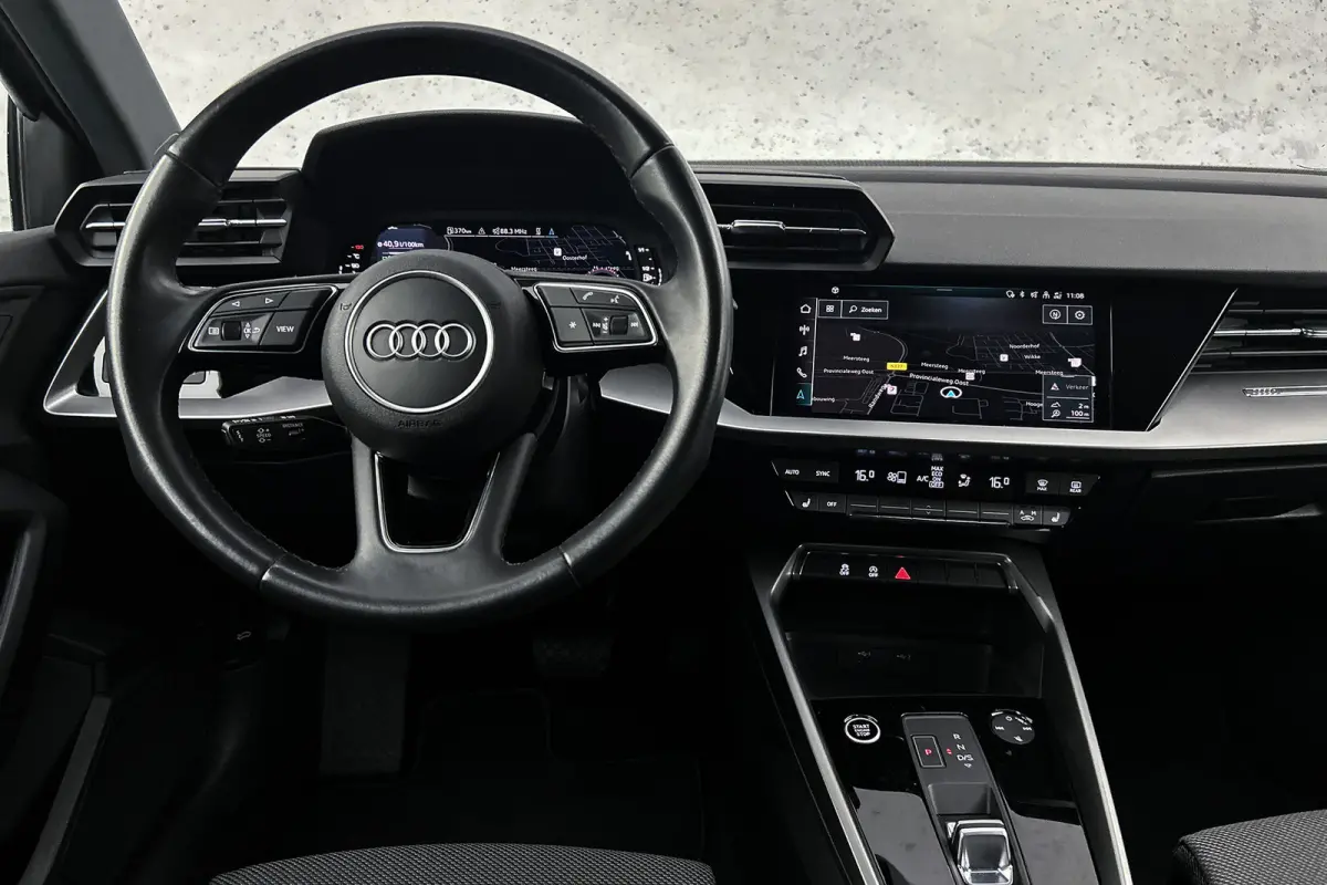 30 TFSI Advanced edition | Stoelverwarming | Navigatie | Airco