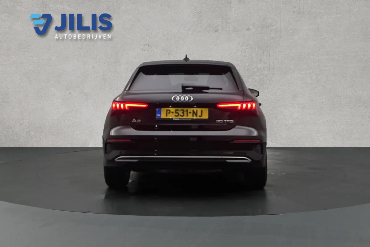 30 TFSI Advanced edition | Stoelverwarming | Navigatie | Airco