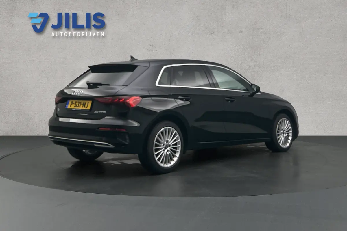 30 TFSI Advanced edition | Stoelverwarming | Navigatie | Airco