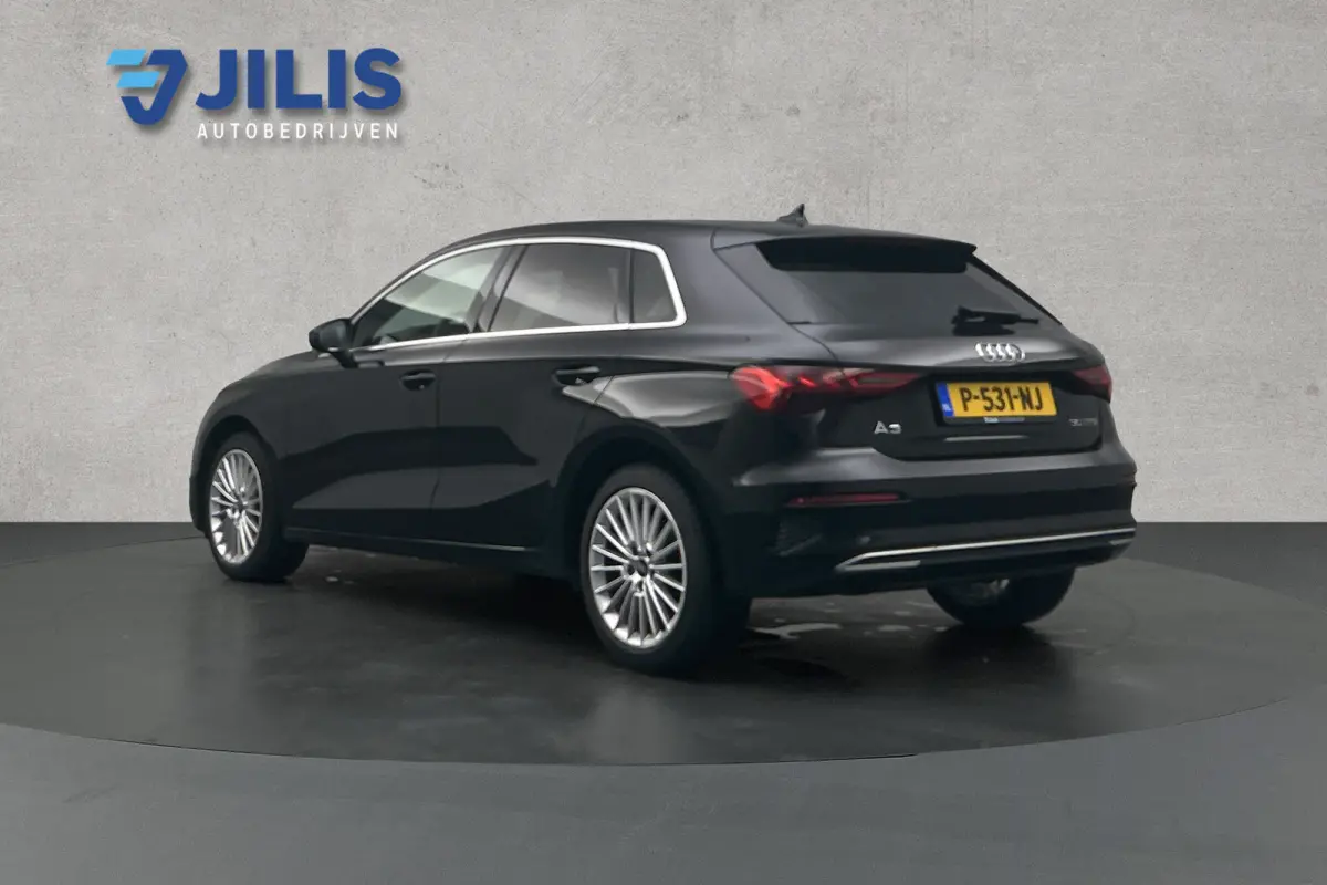 30 TFSI Advanced edition | Stoelverwarming | Navigatie | Airco