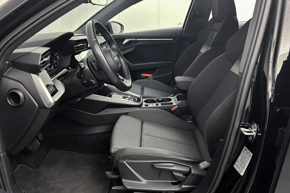 30 TFSI Advanced edition | Stoelverwarming | Navigatie | Airco