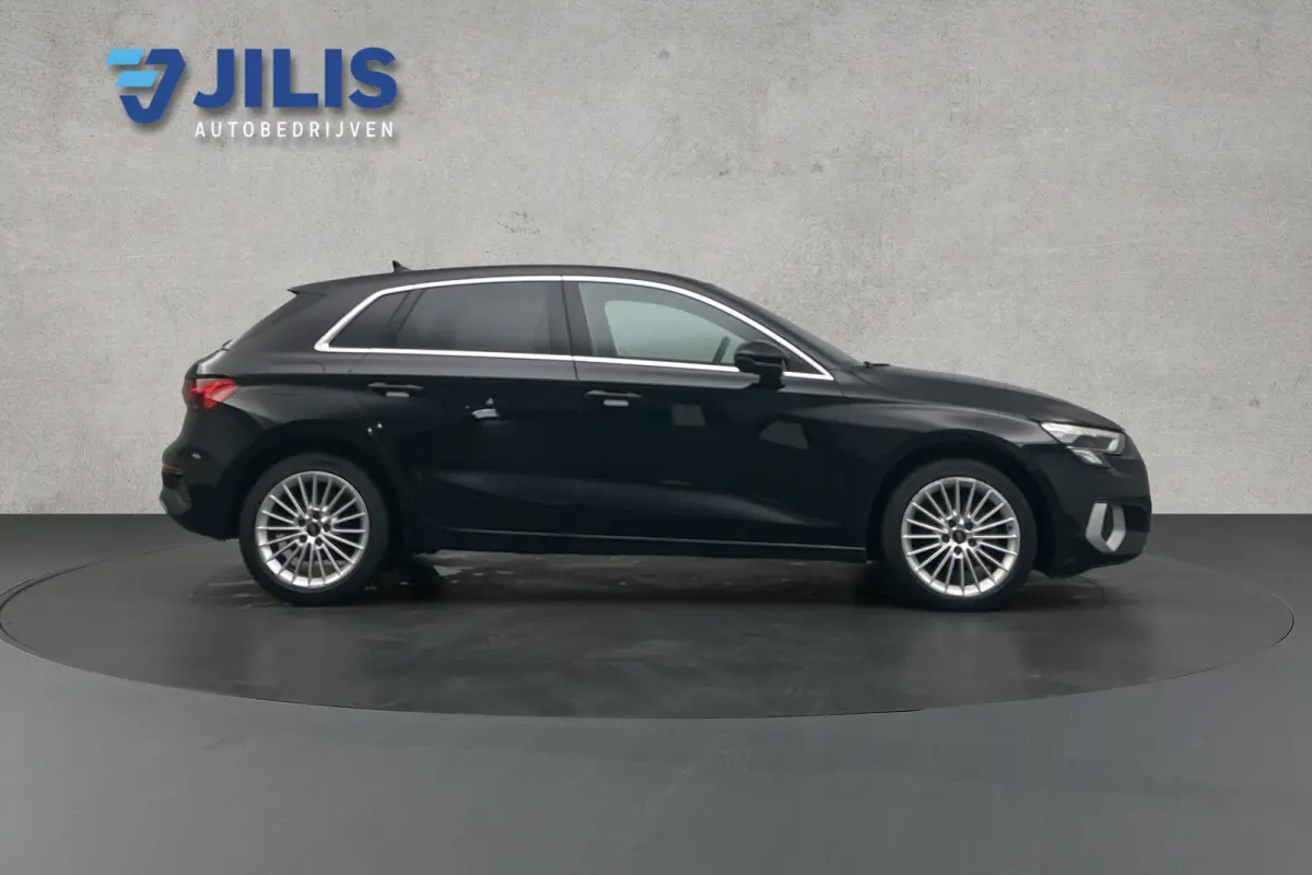 30 TFSI Advanced edition | Stoelverwarming | Navigatie | Airco