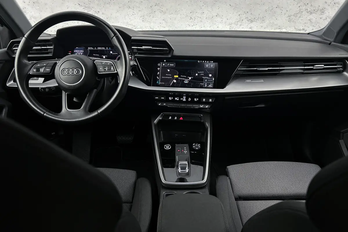 30 TFSI Advanced edition | Stoelverwarming | Navigatie | Airco