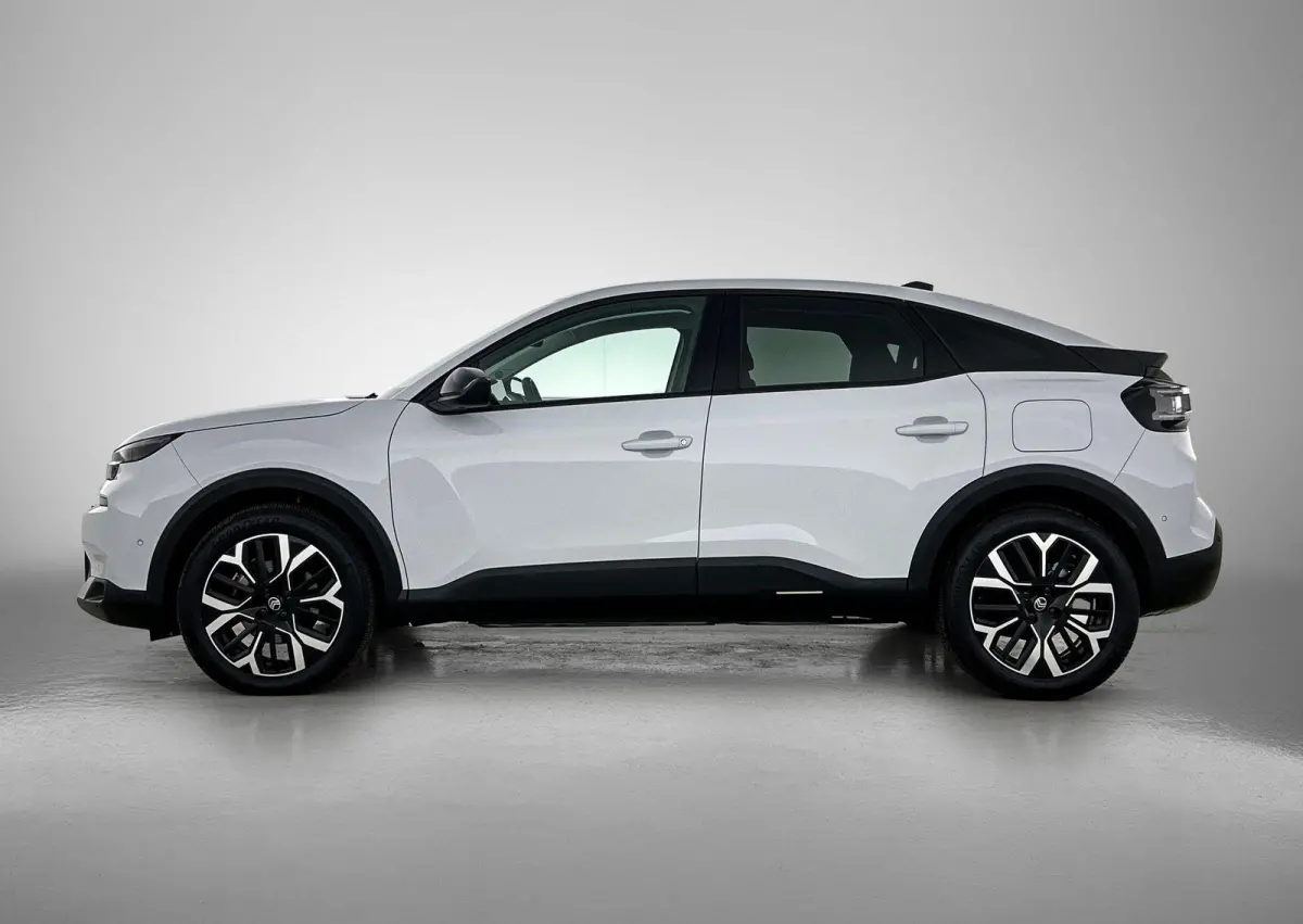 Max Hybrid 145pk Automaat | Lage kilometerstand! | Navigatie | 360° Camera | Climate control | Adaptieve Cruise control | Parkeersensoren v+a | Head-up display | Keyless | Dodehoeksensor | 