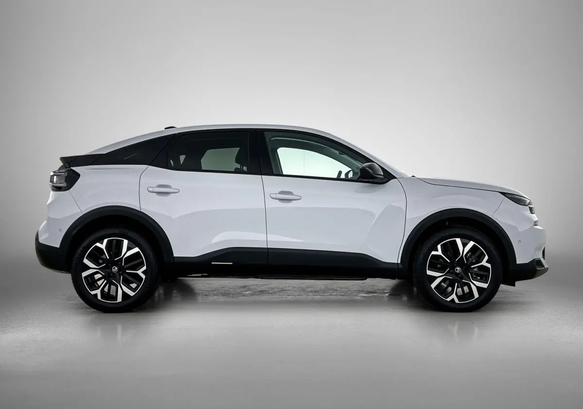 Max Hybrid 145pk Automaat | Lage kilometerstand! | Navigatie | 360° Camera | Climate control | Adaptieve Cruise control | Parkeersensoren v+a | Head-up display | Keyless | Dodehoeksensor | 