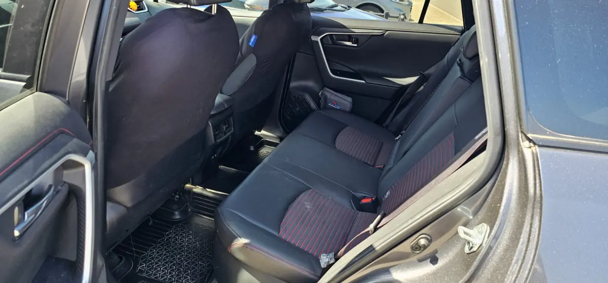 2.5 Plug-in Hybrid Style / Trekhaak / Navigatie / Camera / elektr. kofferklep / Dodehoek / Keyless / Stuur - en voor&achterstoelen verwarmd / Parkeersensoren