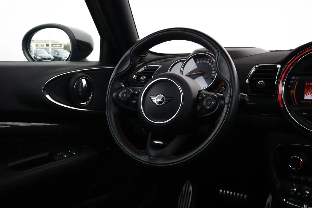2.0 JCW ALL4 Chili | Pano dak | Head-up | Harman Kardon | Verwarmbare voorstoelen | Achteruitrijcamera | Comforttoegang | Adaptieve LED-koplamp |