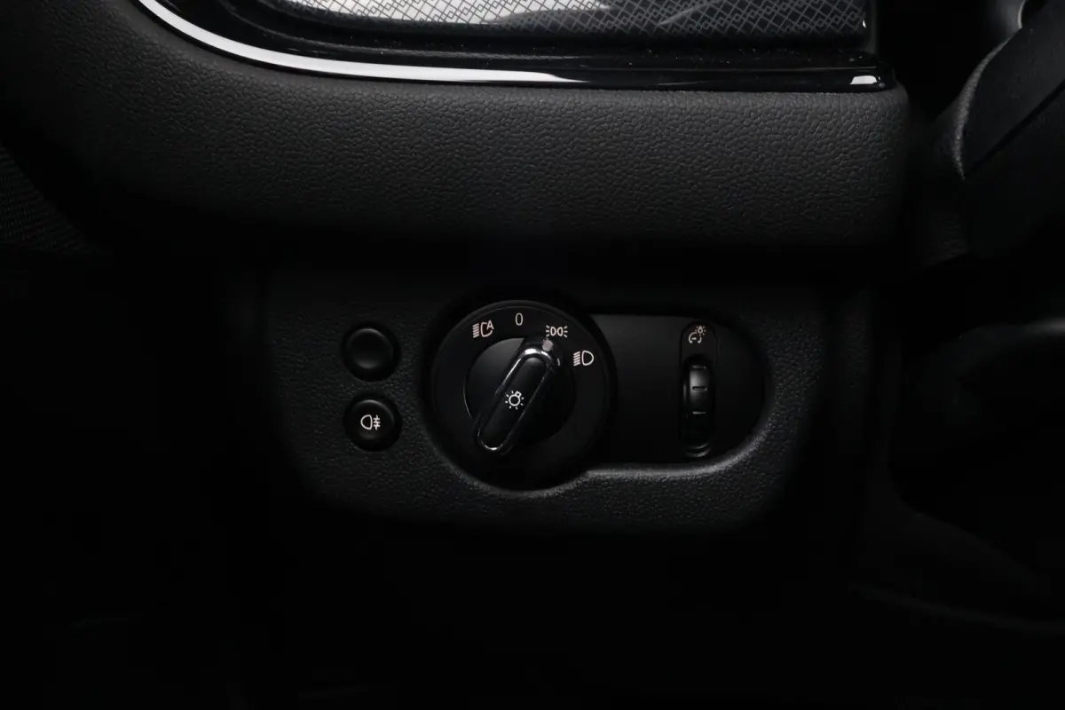 2.0 JCW ALL4 Chili | Pano dak | Head-up | Harman Kardon | Verwarmbare voorstoelen | Achteruitrijcamera | Comforttoegang | Adaptieve LED-koplamp |