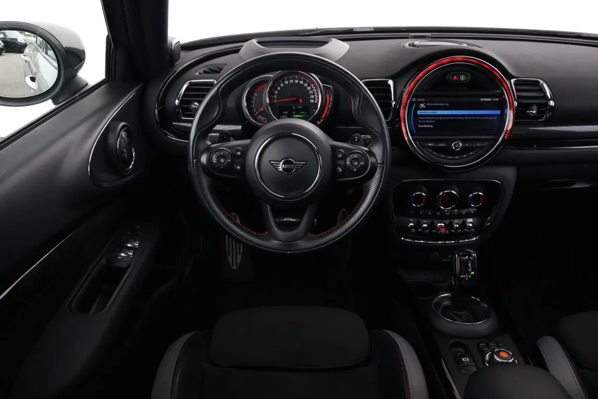 2.0 JCW ALL4 Chili | Pano dak | Head-up | Harman Kardon | Verwarmbare voorstoelen | Achteruitrijcamera | Comforttoegang | Adaptieve LED-koplamp |