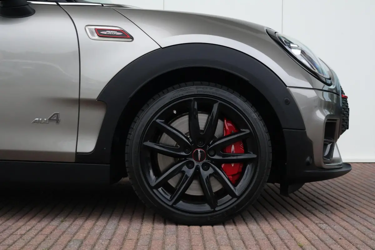 2.0 JCW ALL4 Chili | Pano dak | Head-up | Harman Kardon | Verwarmbare voorstoelen | Achteruitrijcamera | Comforttoegang | Adaptieve LED-koplamp |