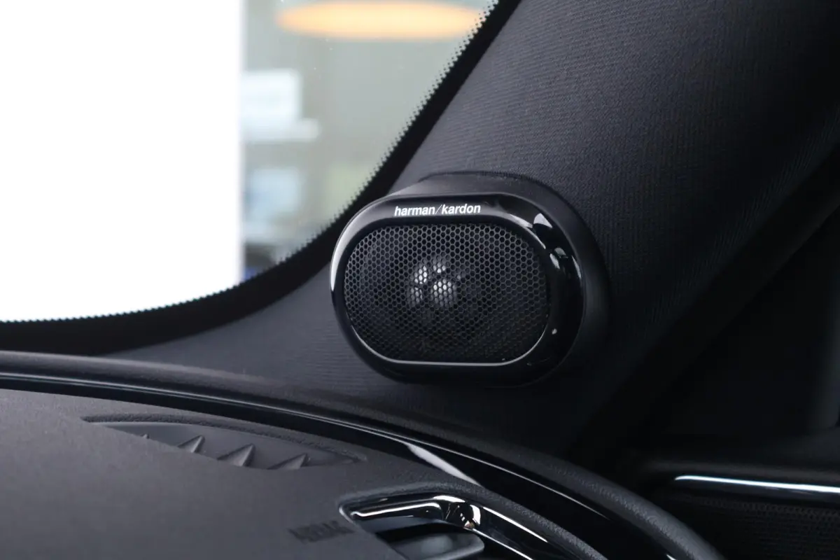 2.0 JCW ALL4 Chili | Pano dak | Head-up | Harman Kardon | Verwarmbare voorstoelen | Achteruitrijcamera | Comforttoegang | Adaptieve LED-koplamp |