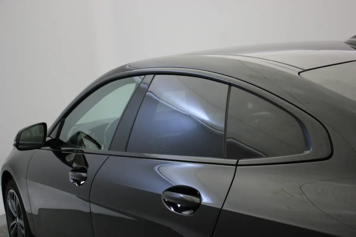 218i Introduction Edition Automaat - Digitaal Cockpit, Carplay, Camera, Half Leer