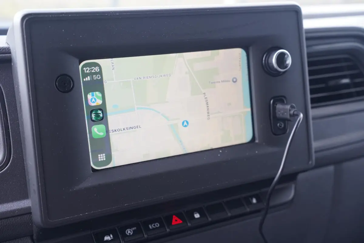 2.3 DCi 165 pk Bakwagen met Laadklep Airco, Apple Carplay, Camera, Cruise Control, 3-Zits