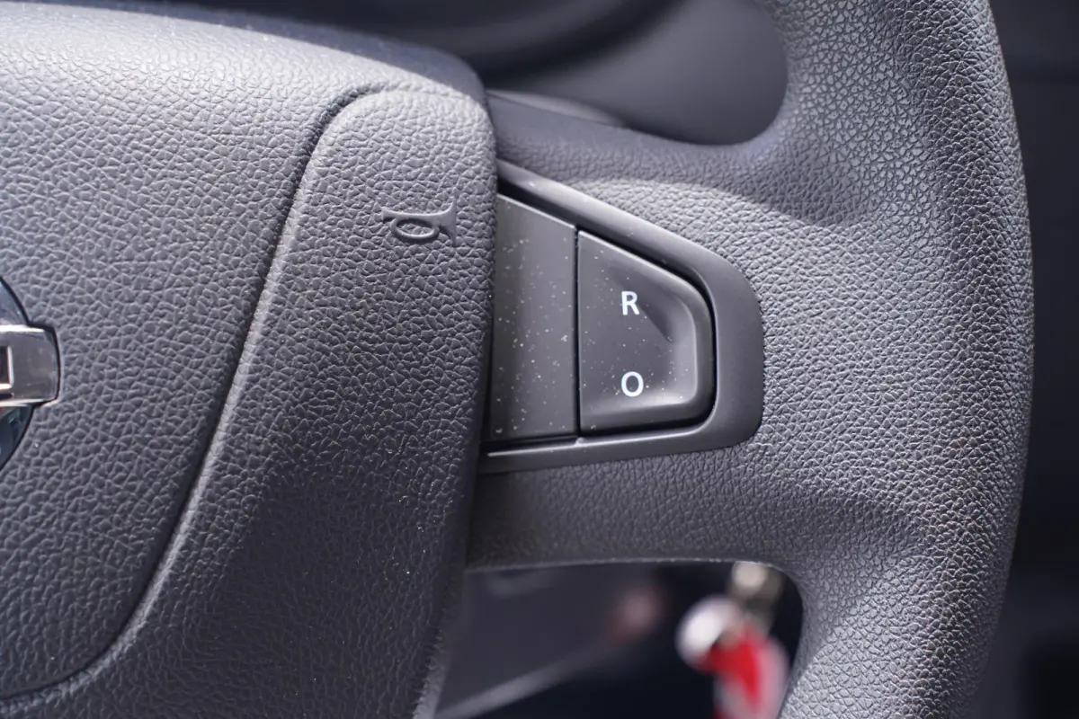 2.3 DCi 165 pk Bakwagen met Laadklep Airco, Apple Carplay, Camera, Cruise Control, 3-Zits