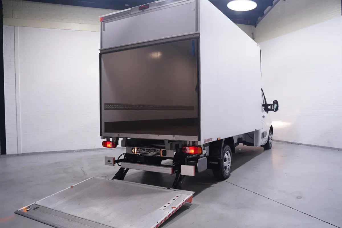 2.3 DCi 165 pk Bakwagen met Laadklep Airco, Apple Carplay, Camera, Cruise Control, 3-Zits