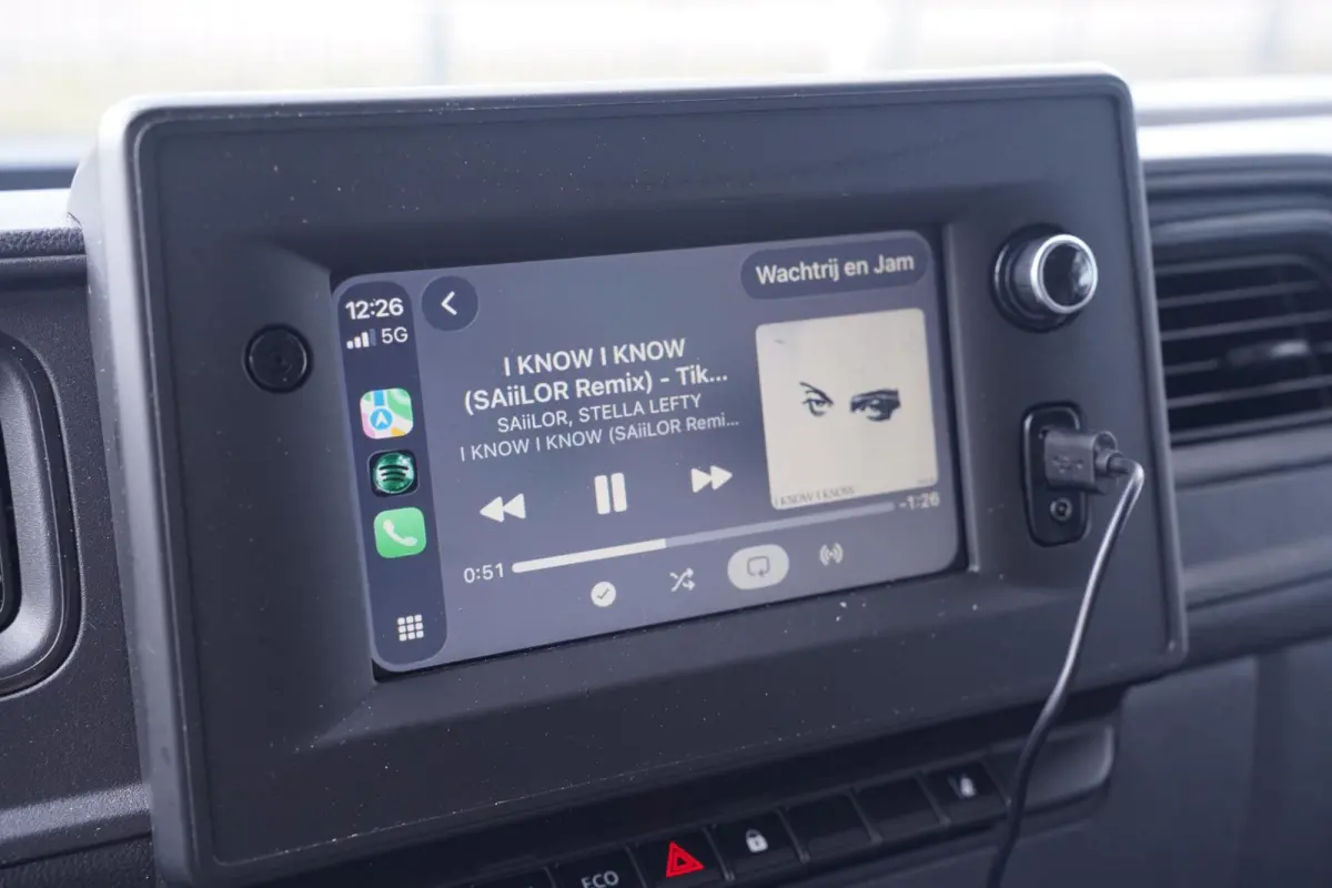 2.3 DCi 165 pk Bakwagen met Laadklep Airco, Apple Carplay, Camera, Cruise Control, 3-Zits