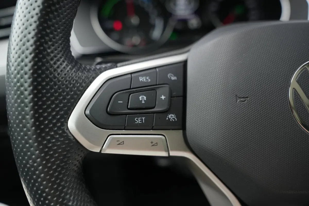 1.4 TSI PHEV GTE Pano