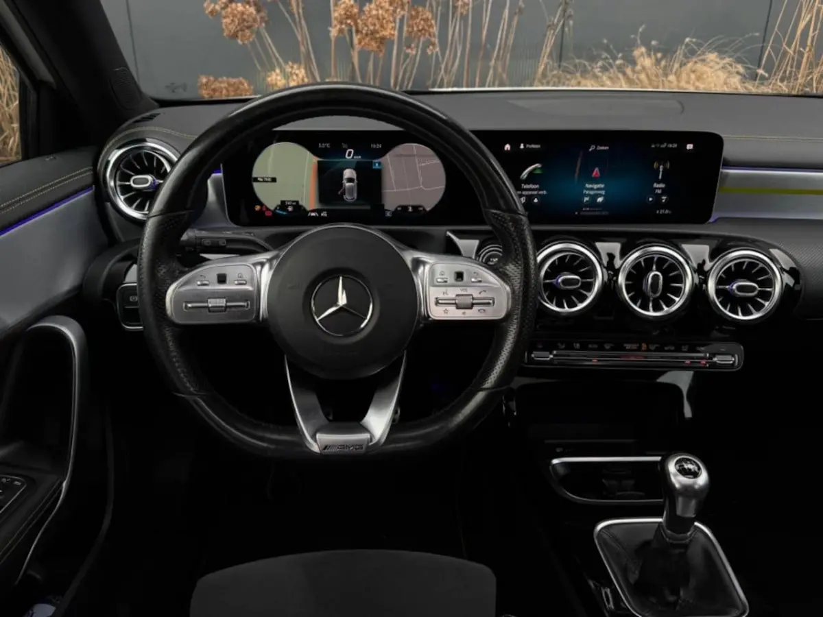 200 AMG Edition 1 | Pano | Ambilight | LED