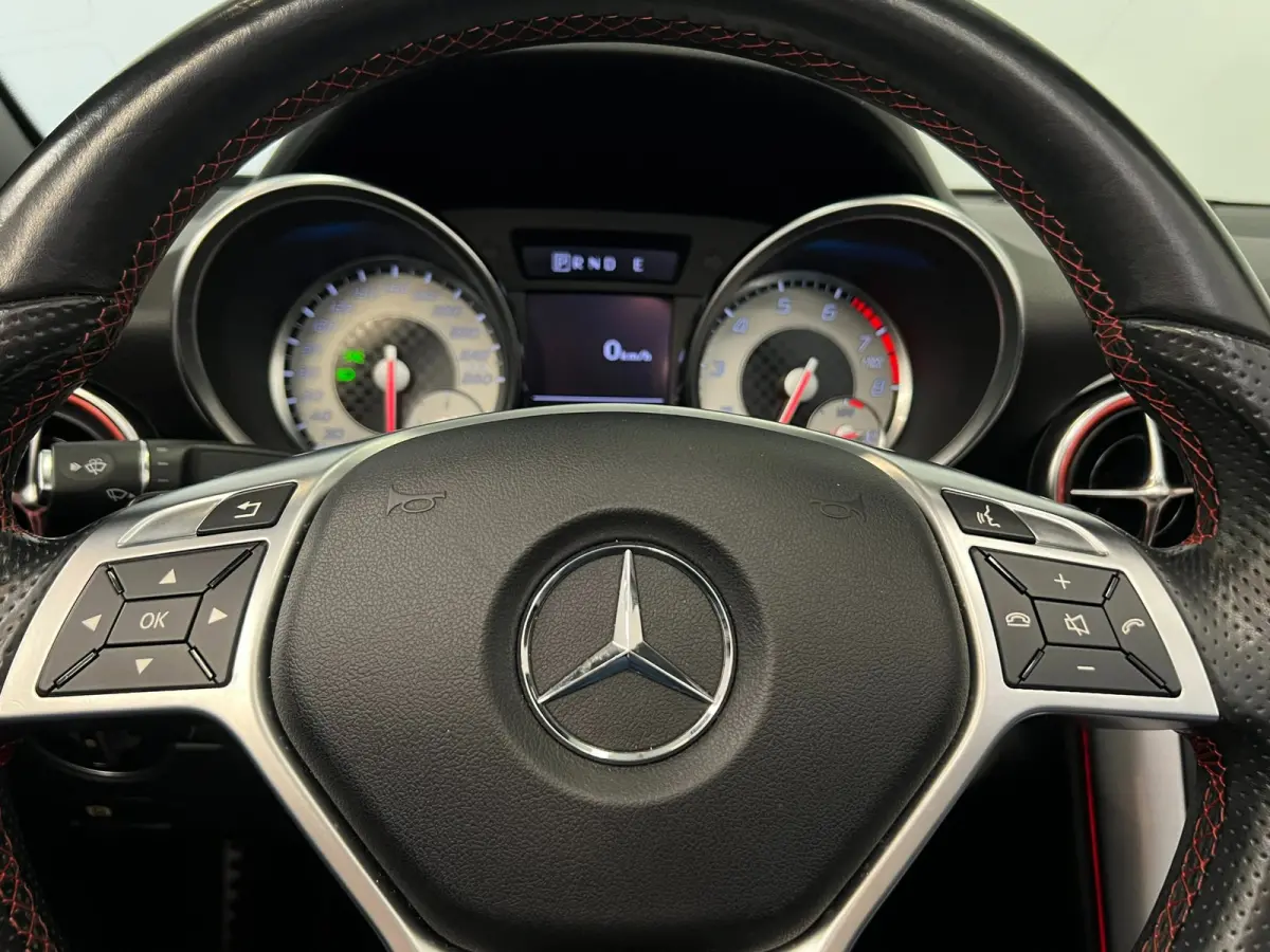 250 AMG Edition / Pano / Airscarf / Keyless