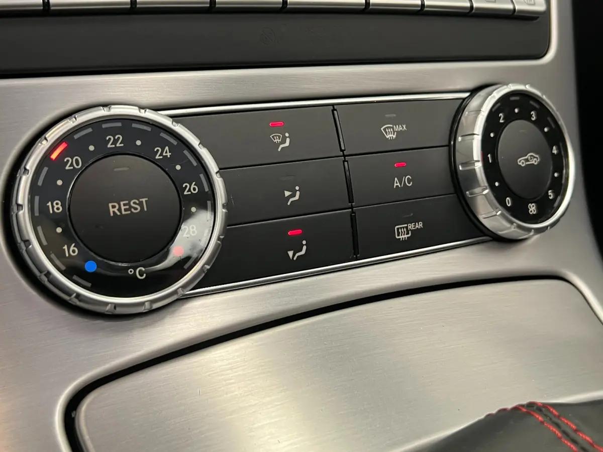250 AMG Edition / Pano / Airscarf / Keyless