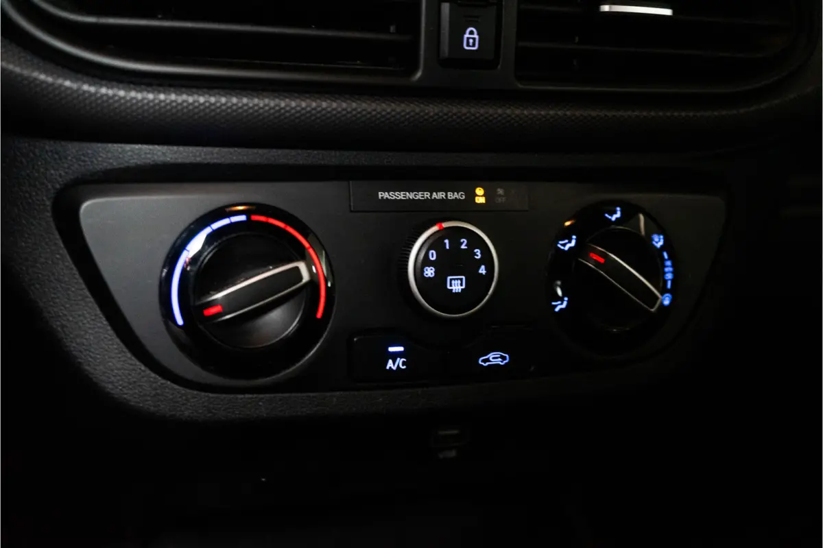 1.0 Comfort 67PK | Airco | Stoel&Stuurverw. | Lane | Cruise