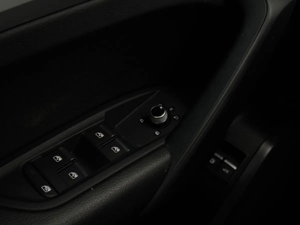 50 TFSI e | NAVI | Climate | LED | PDC