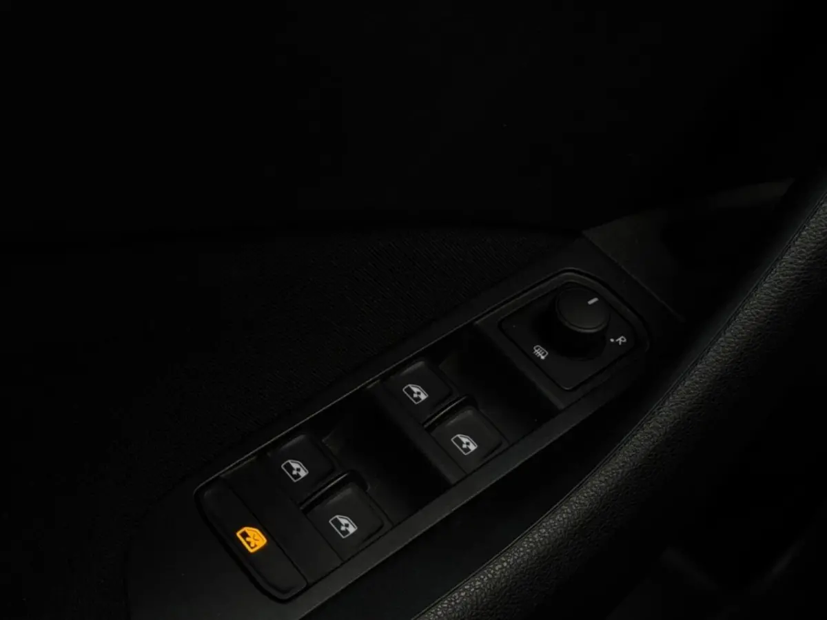 1.0 TSI Business Edition | Fabrieksgarantie | PDC | LED