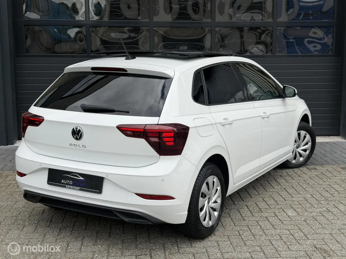 1.0 TSI Life | Pano | Camera | Climate | Carplay
