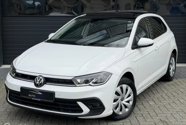 1.0 TSI Life | Pano | Camera | Climate | Carplay