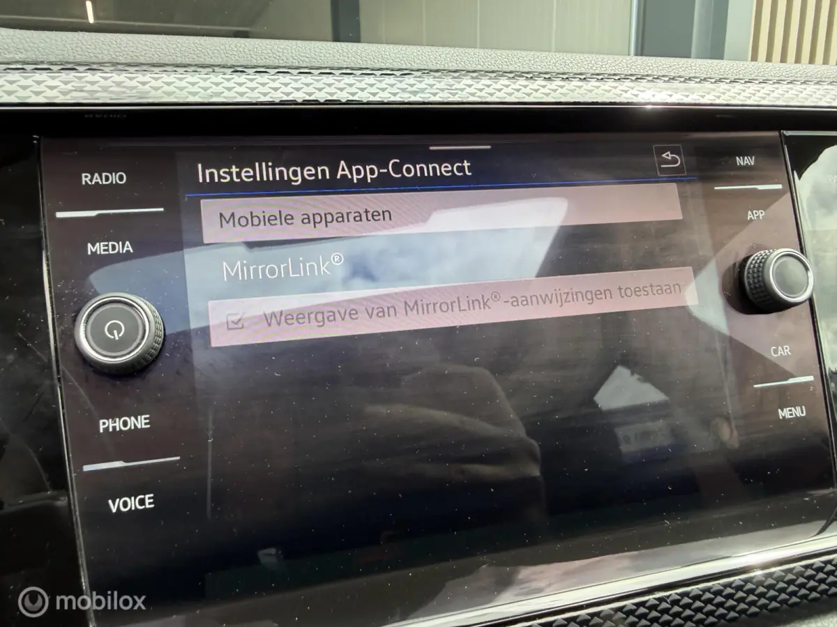 1.0 TSI Life | Pano | Camera | Climate | Carplay