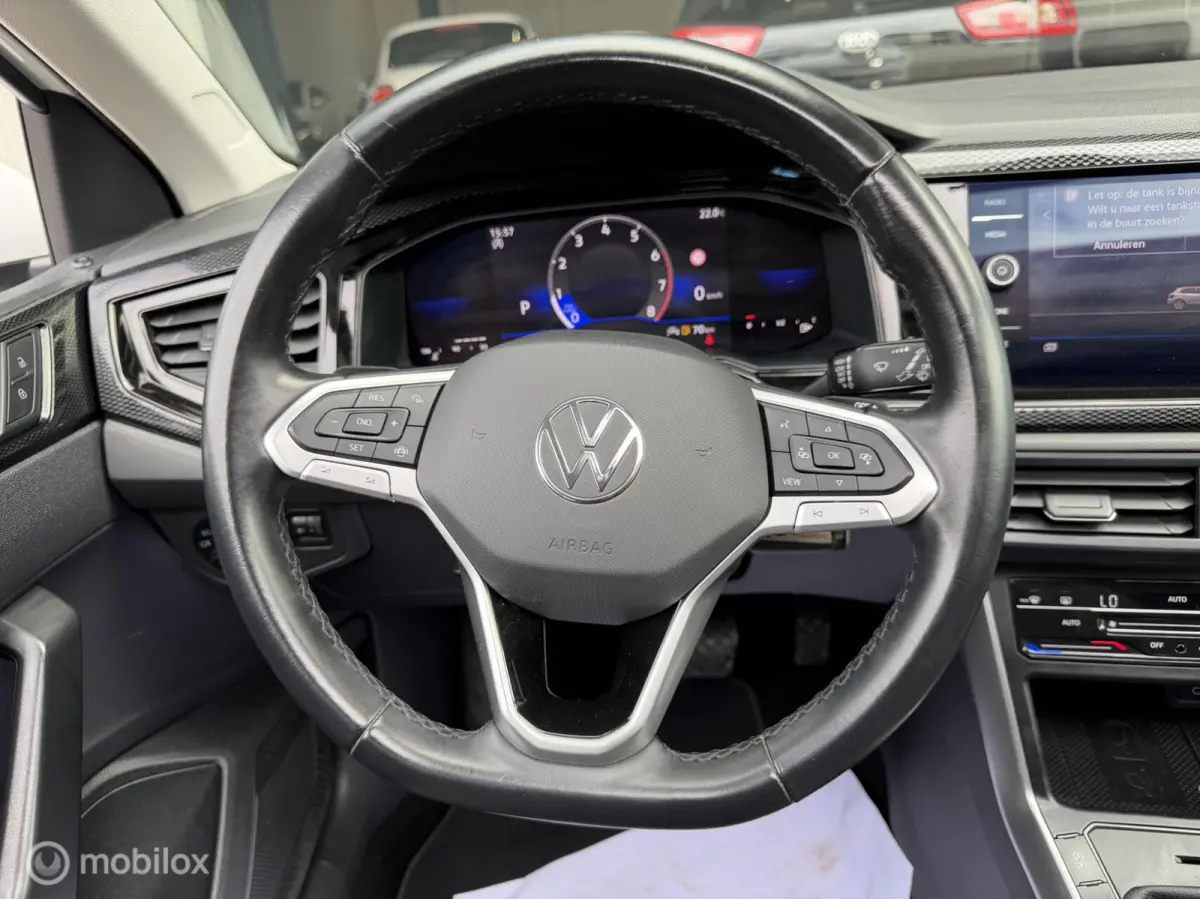 1.0 TSI Life | Pano | Camera | Climate | Carplay
