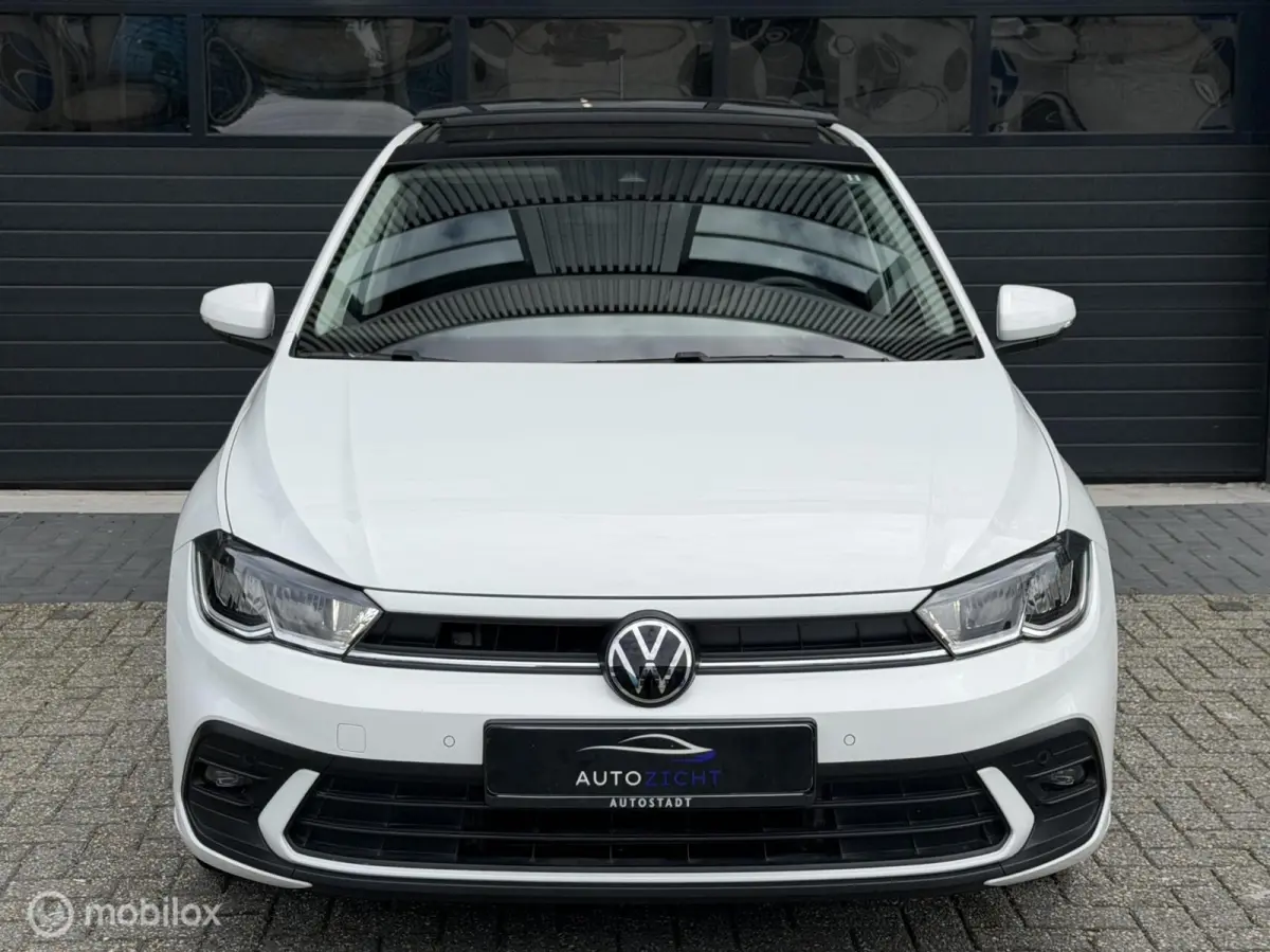 1.0 TSI Life | Pano | Camera | Climate | Carplay