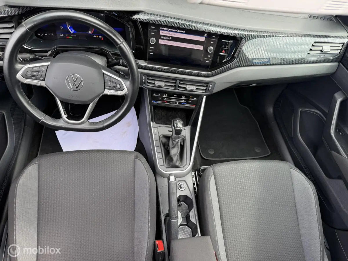 1.0 TSI Life | Pano | Camera | Climate | Carplay