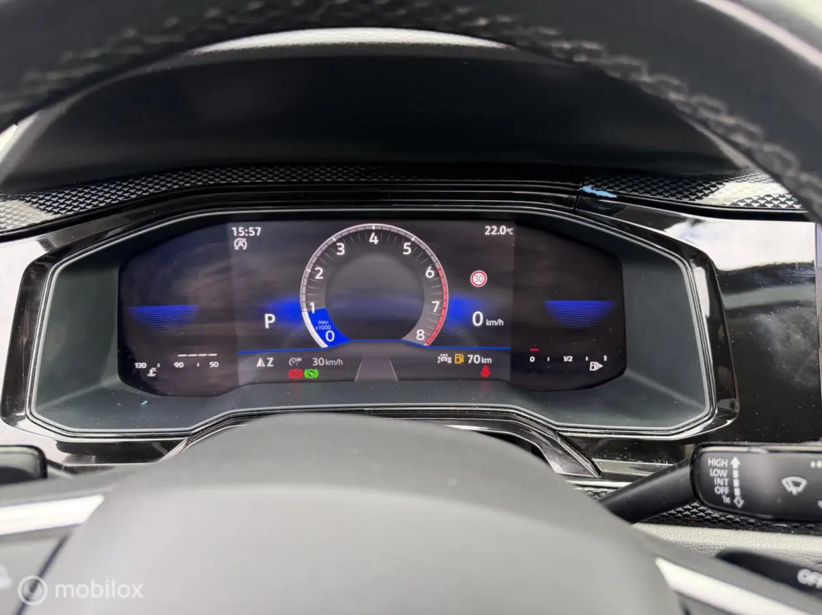 1.0 TSI Life | Pano | Camera | Climate | Carplay