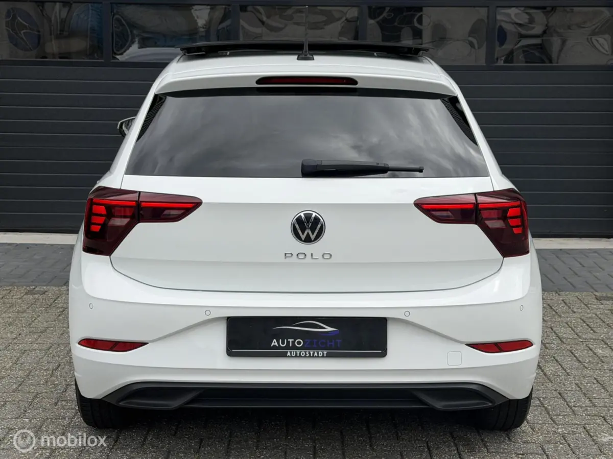 1.0 TSI Life | Pano | Camera | Climate | Carplay