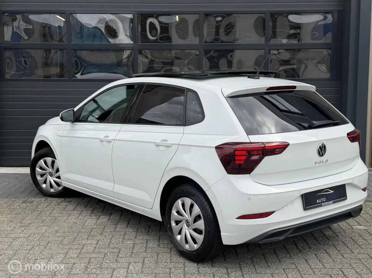 1.0 TSI Life | Pano | Camera | Climate | Carplay