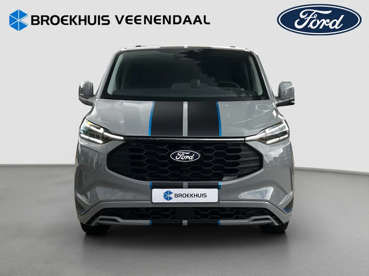 320 2.5 PHEV L2H1 Sport DC | Adap. Cruise Control | Winterpack | 360 Camera | Trekhaak | Keyless | CarPlay |