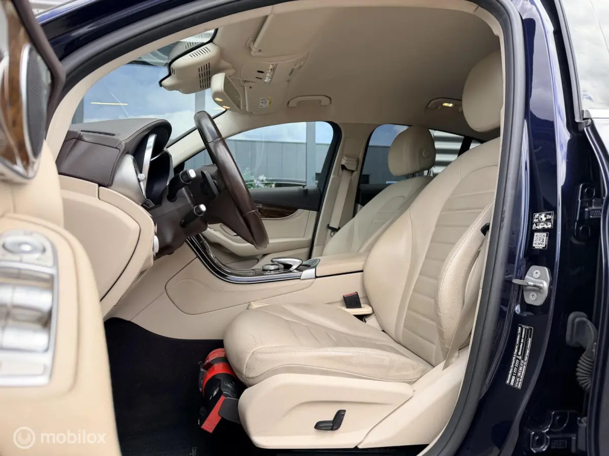 350e 4MATIC Premium Plus