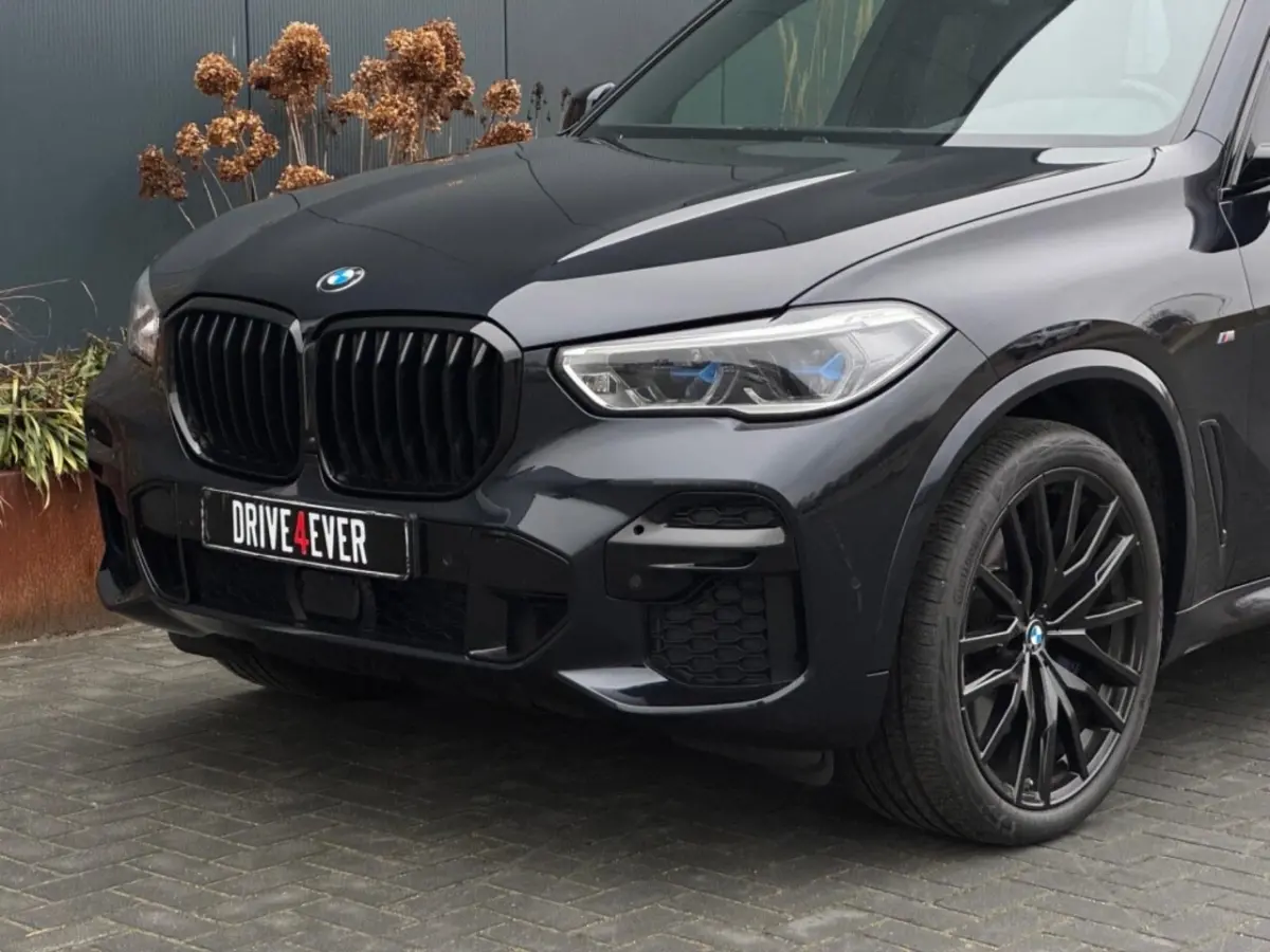 XDrive40d | M Pack | 22 inch | Kuipstoelen | Pano
