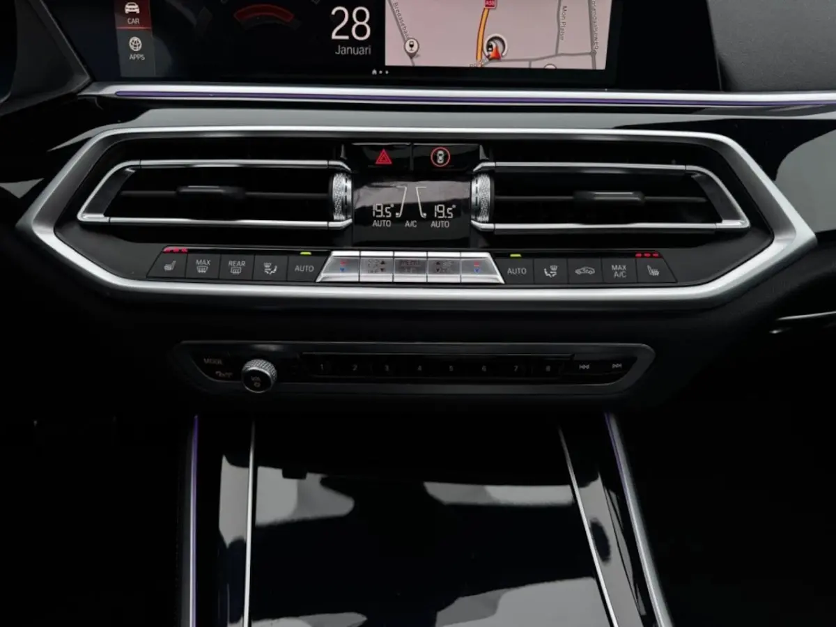 XDrive40d | M Pack | 22 inch | Kuipstoelen | Pano