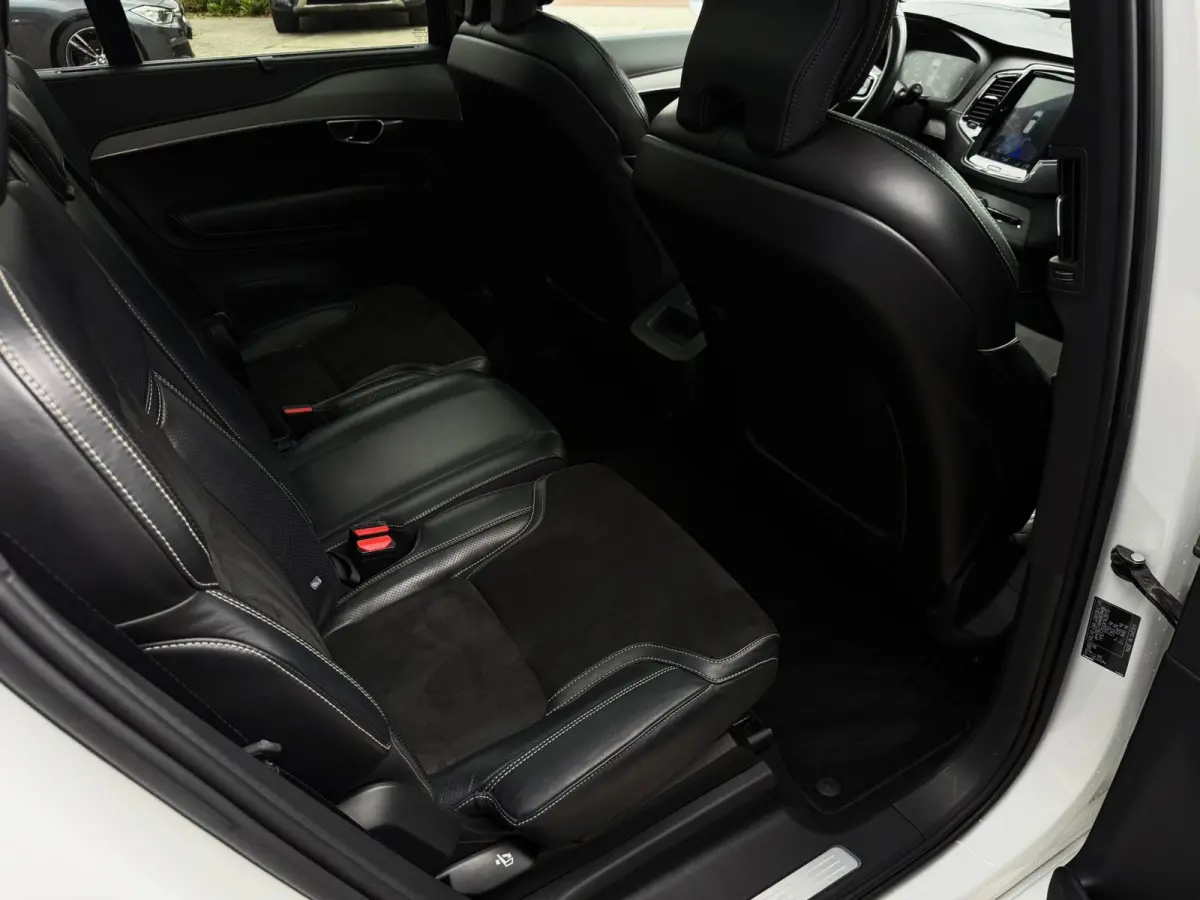 2.0 T5 AWD Inscription R-Design 250PK|Adaptive Cruise|Detectie|Face lift|360C|HUD|PANO|7-Zits|Trekhaak|Full Led|Carplay