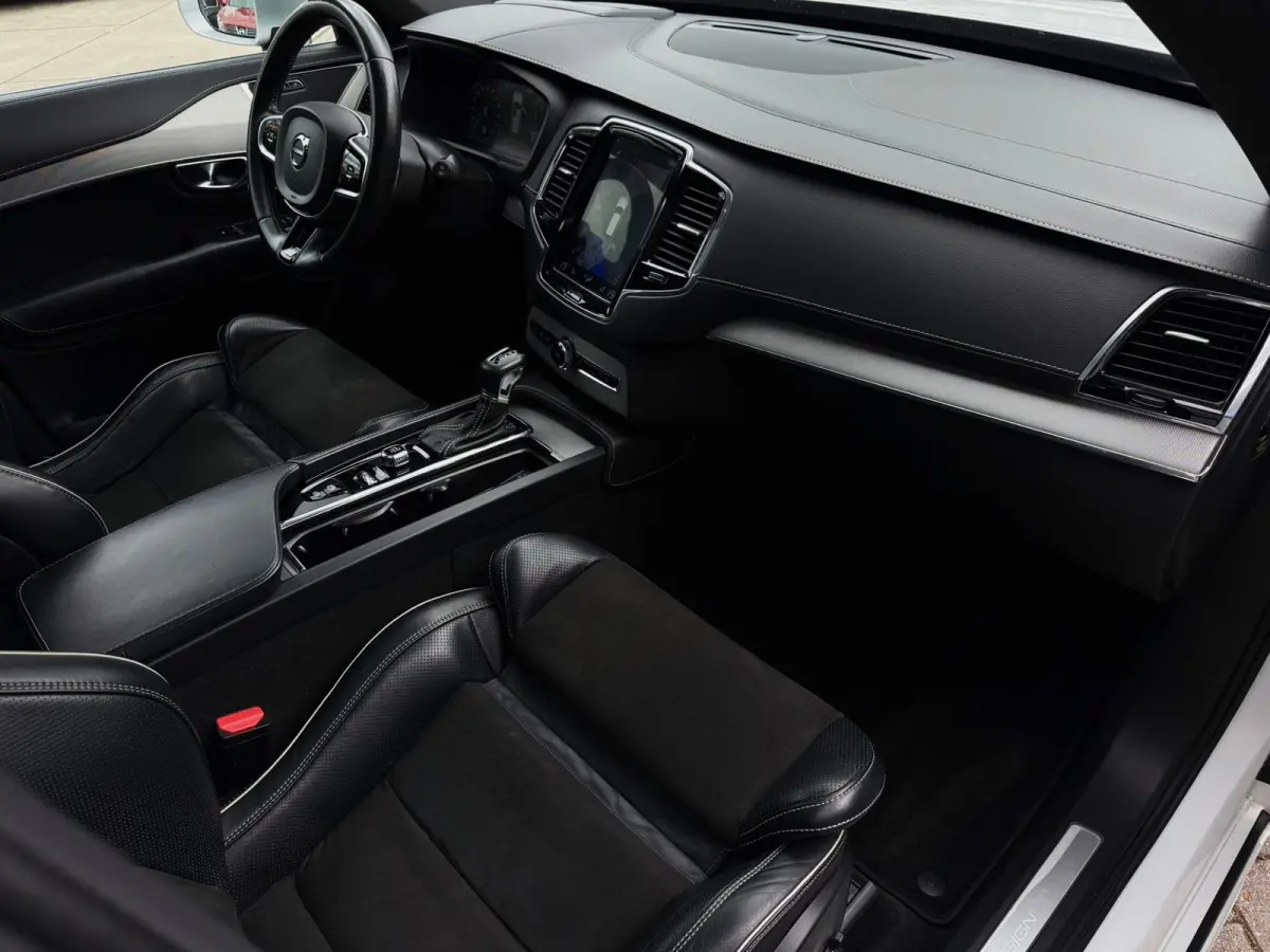 2.0 T5 AWD Inscription R-Design 250PK|Adaptive Cruise|Detectie|Face lift|360C|HUD|PANO|7-Zits|Trekhaak|Full Led|Carplay