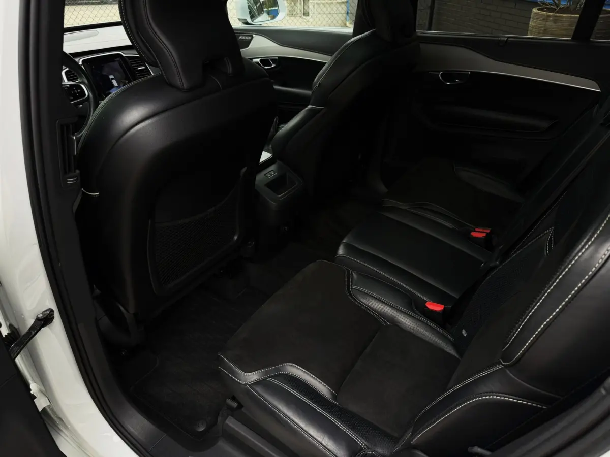 2.0 T5 AWD Inscription R-Design 250PK|Adaptive Cruise|Detectie|Face lift|360C|HUD|PANO|7-Zits|Trekhaak|Full Led|Carplay