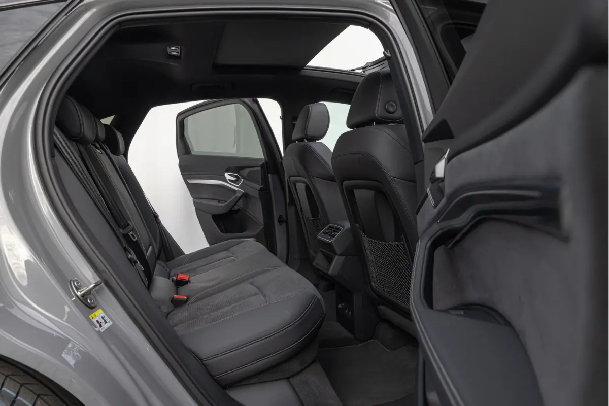 55 Quattro 115 kWh S-line Pano HuD Nardo B&O ACC