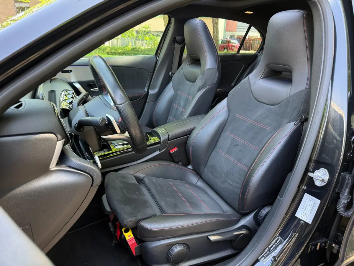 200 Business Solution AMG Automaat Pano Burmester