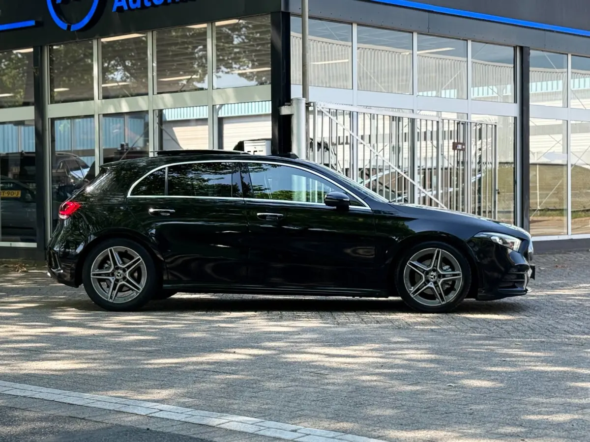 200 Business Solution AMG Automaat Pano Burmester