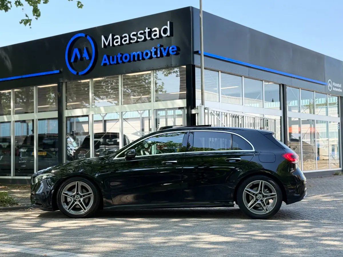 200 Business Solution AMG Automaat Pano Burmester