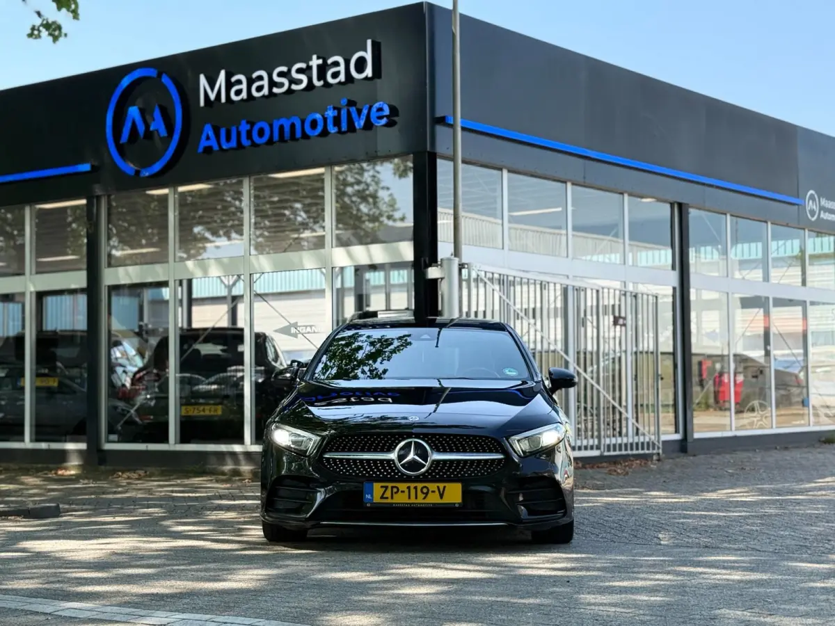 200 Business Solution AMG Automaat Pano Burmester