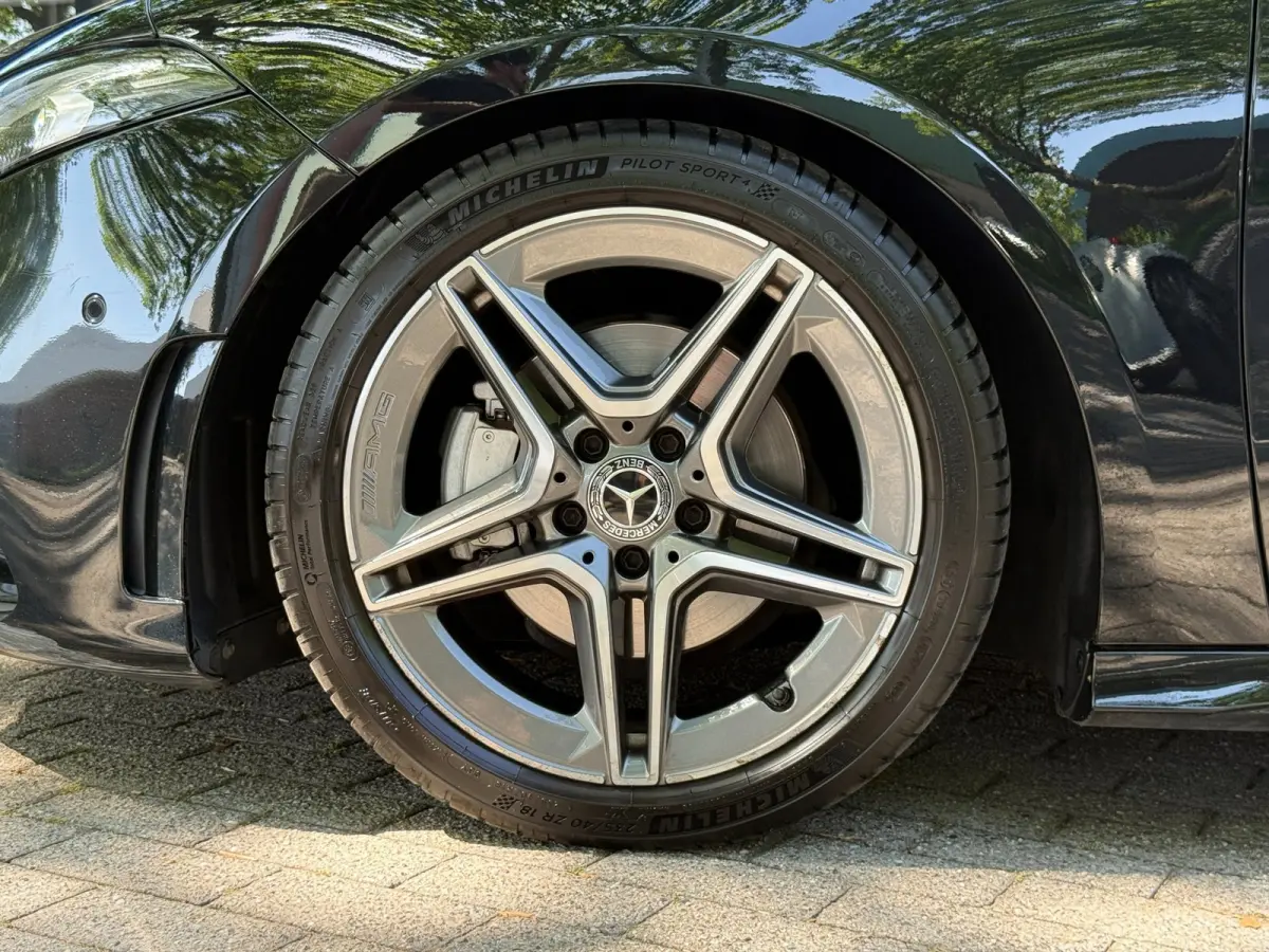 200 Business Solution AMG Automaat Pano Burmester